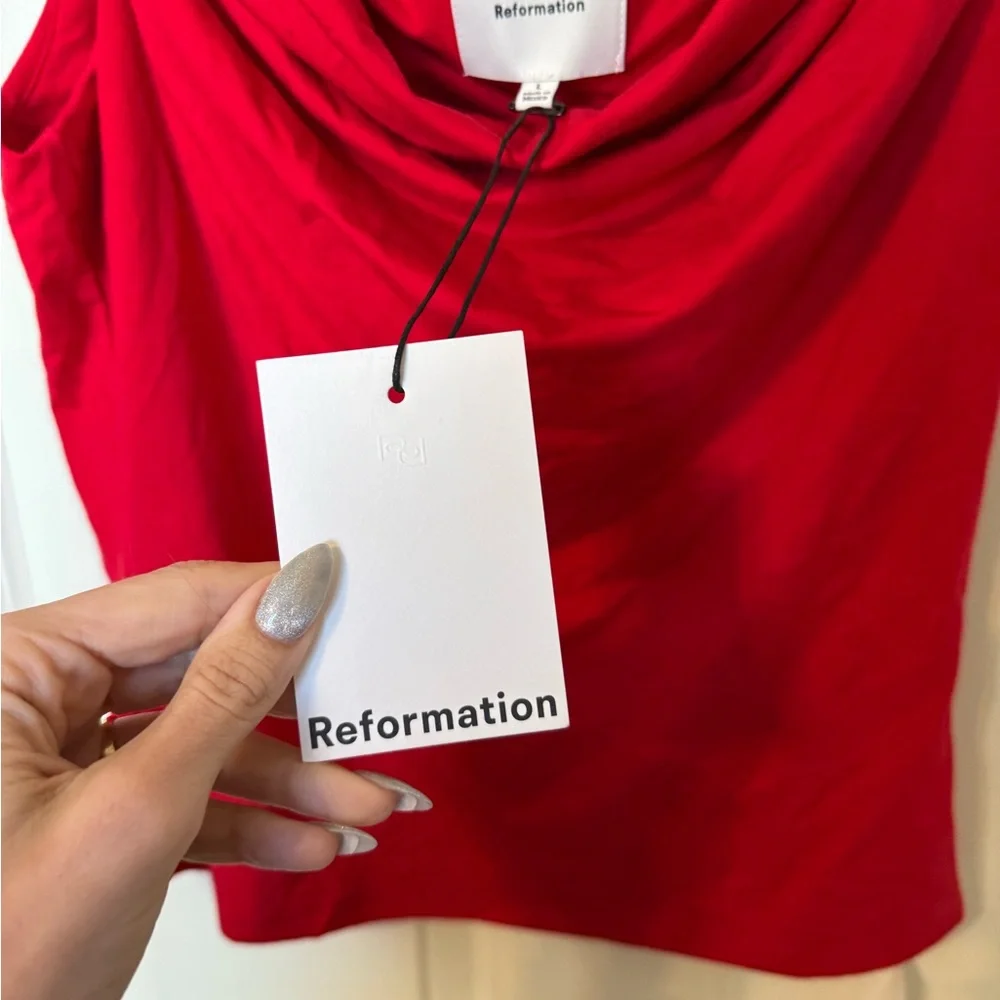 NWT Reformation cello knit top in lipstick red size large - Picture 8 of 9